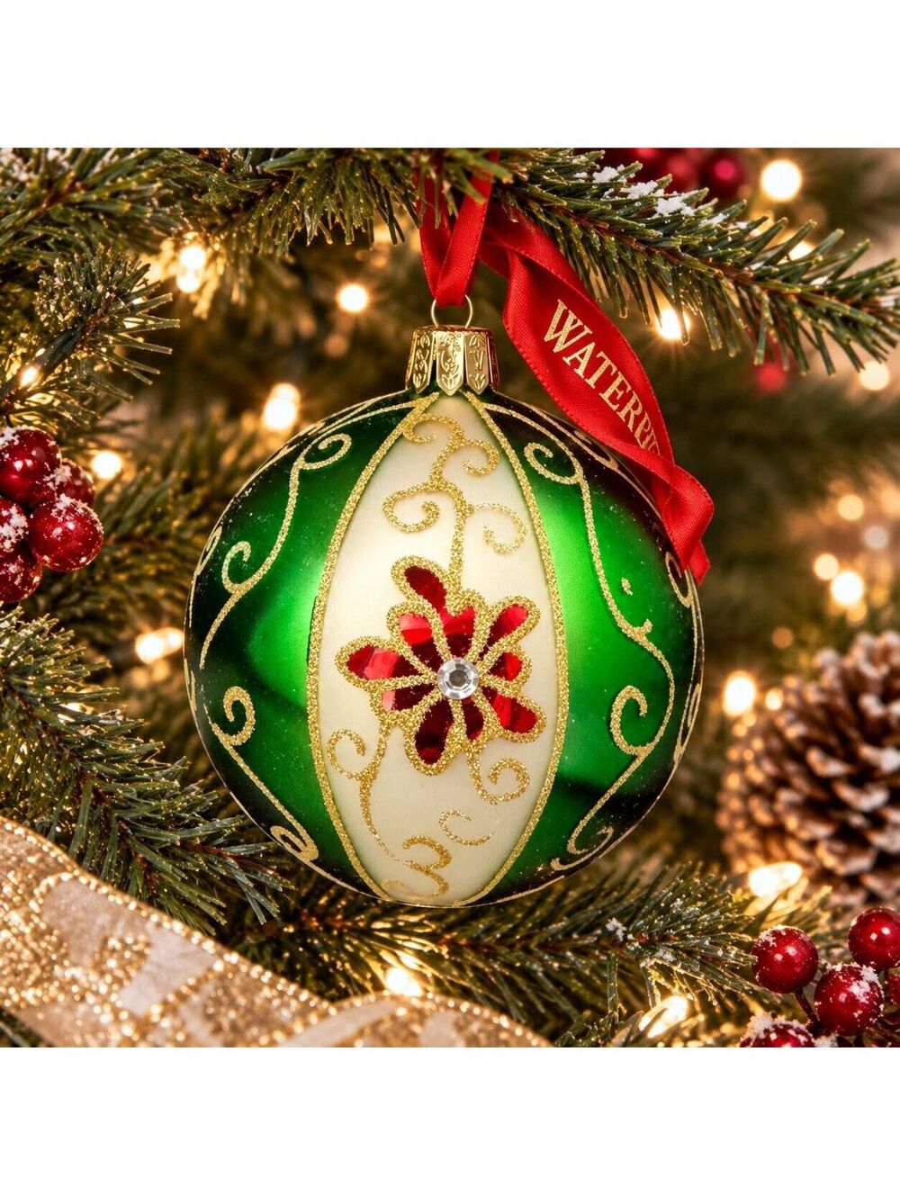 Vintage Waterford Holiday Heirlooms Mistletoe Ball Ornament w Original Box
